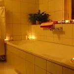 Group In With Sauna לה רושה - אן - ארדן