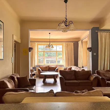 Group In With Sauna Ла-Рош-ан-Арден