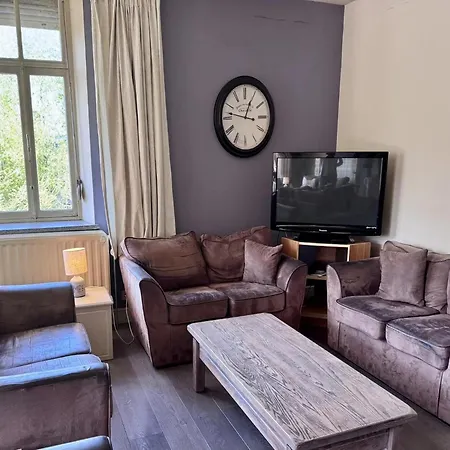 Group In With Sauna *